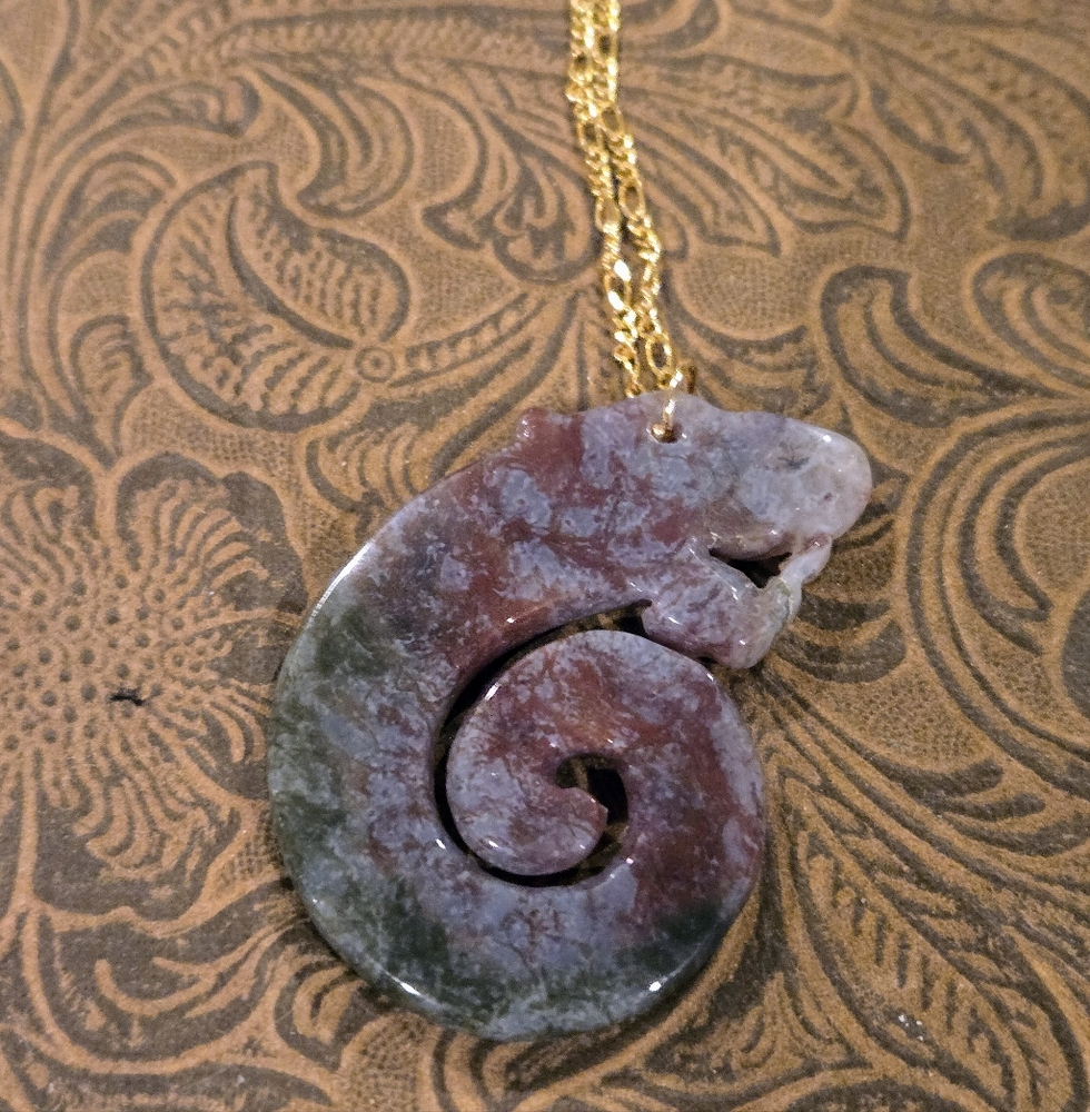 Moss Agate Dragon Pendant On 18KT GF Chain Necklace - Picture 6 of 6